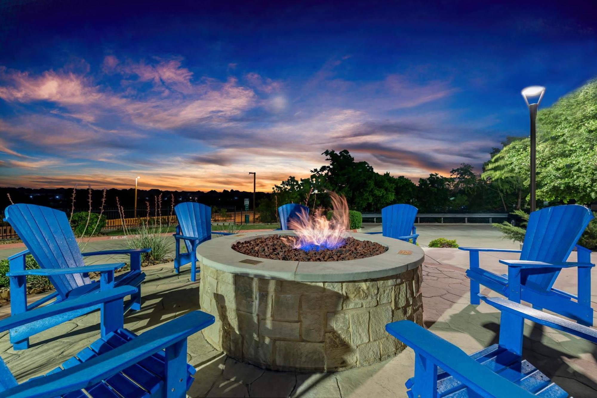 Soka Suites Dallas - Las Colinas Irving Eksteriør bilde