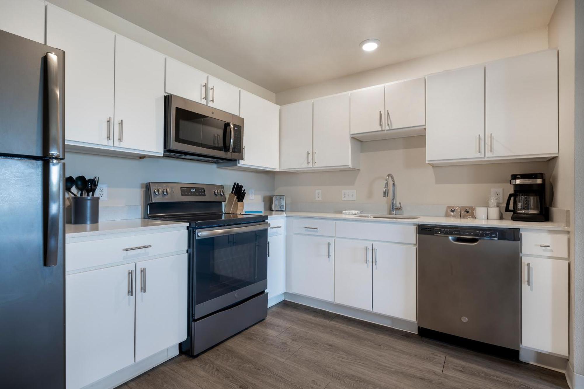 Soka Suites Dallas - Las Colinas Irving Eksteriør bilde
